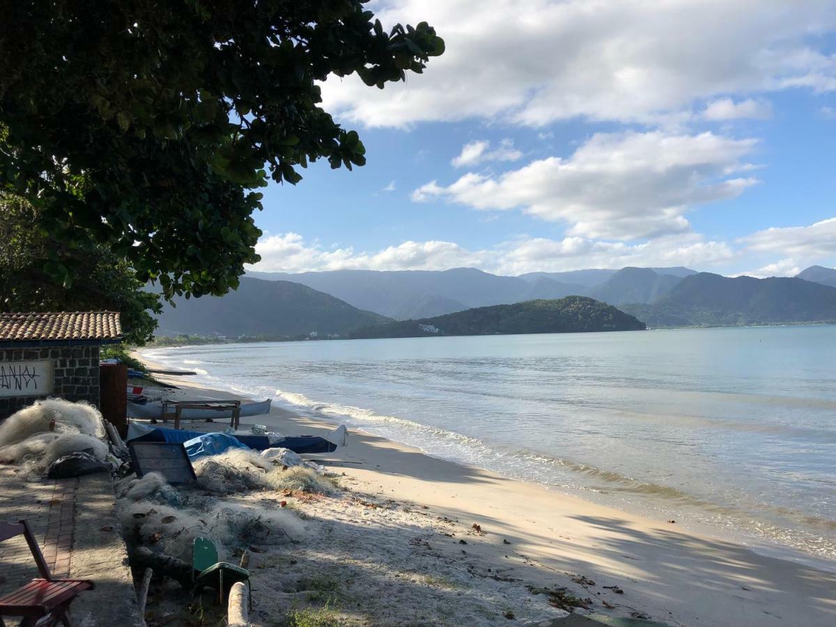 ウバトゥバ Casa Linda Com Churrasqueira - Praia Do Itaguaヴィラ エクステリア 写真